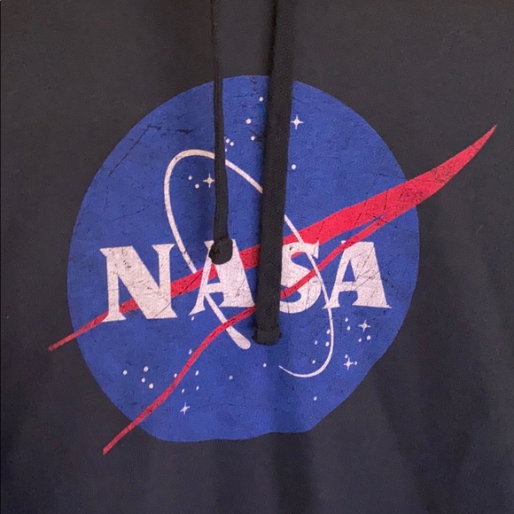 Cropped Nasa Hoddie - Picture 2 of 3